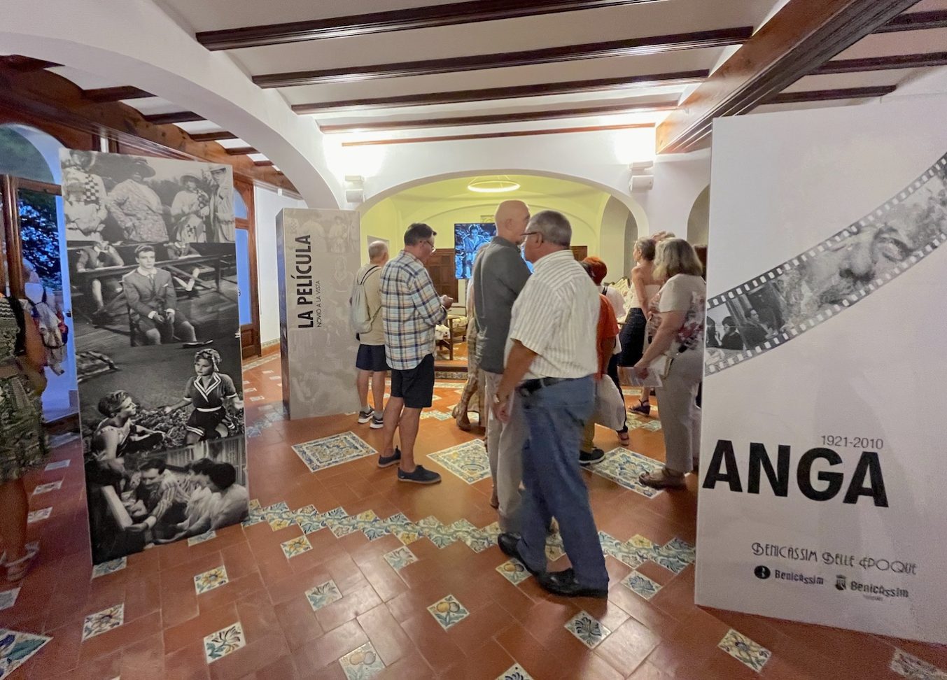 belle-epoque-totem-berlanga